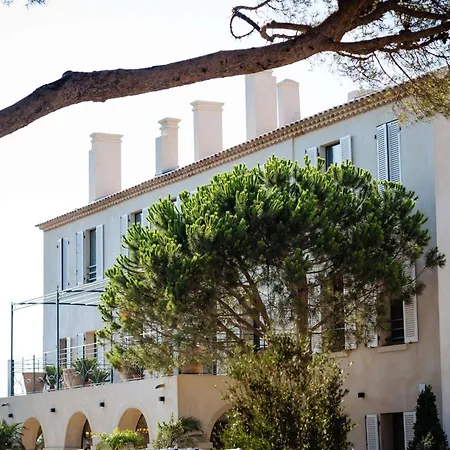 Le Hameau Des Pesquiers & Spa, Curio Collection By Hilton Hotell Hyères