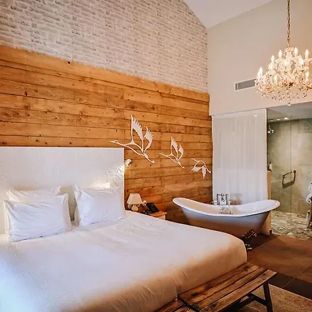 Hotel Le Hameau Des Pesquiers Ecolodge&spa, Curio Collection By Hilton