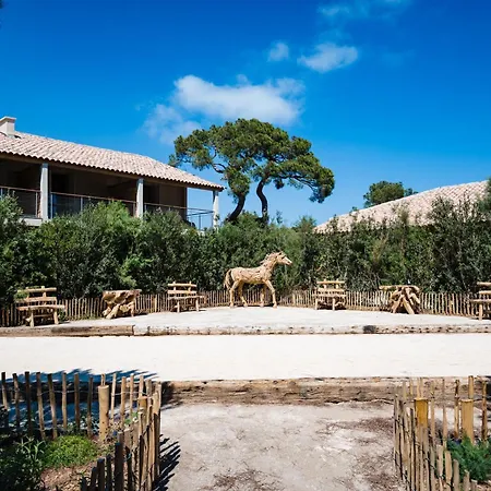 Le Hameau Des Pesquiers & Spa, Curio Collection By Hilton Ξενοδοχείο