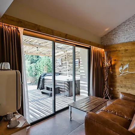 Le Hameau Des Pesquiers Ecolodge&spa, Curio Collection By Hilton