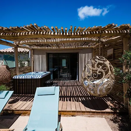 Le Hameau Des Pesquiers Ecolodge&spa, Curio Collection By Hilton 5*