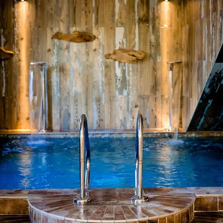 Le Hameau Des Pesquiers Ecolodge&spa, Curio Collection By Hilton Hotel Hyères