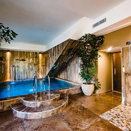 Hotel Le Hameau Des Pesquiers Ecolodge&spa, Curio Collection By Hilton Hyères