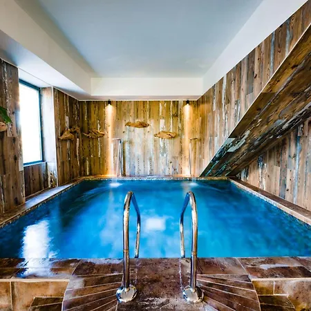 Le Hameau Des Pesquiers Ecolodge&spa, Curio Collection By Hilton Hyères
