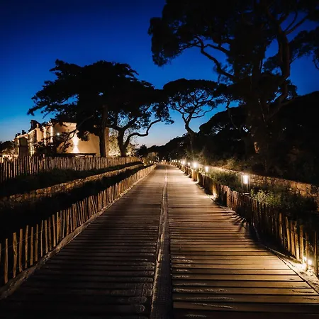 Hotel Le Hameau Des Pesquiers Ecolodge&spa, Curio Collection By Hilton Hyères