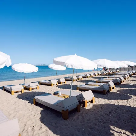 Le Hameau Des Pesquiers & Spa, Curio Collection By Hilton 5*