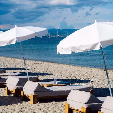 Hotell Le Hameau Des Pesquiers & Spa, Curio Collection By Hilton