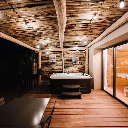 Hotell Le Hameau Des Pesquiers & Spa, Curio Collection By Hilton