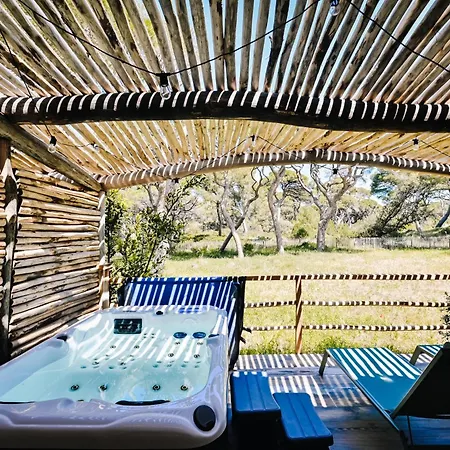 Le Hameau Des Pesquiers & Spa, Curio Collection By Hilton Hotel