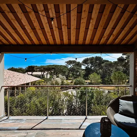Le Hameau Des Pesquiers & Spa, Curio Collection By Hilton 5* Hyères
