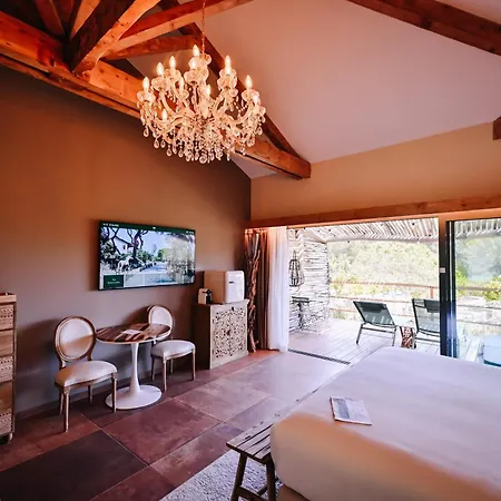 Le Hameau Des Pesquiers & Spa, Curio Collection By Hilton Hotell