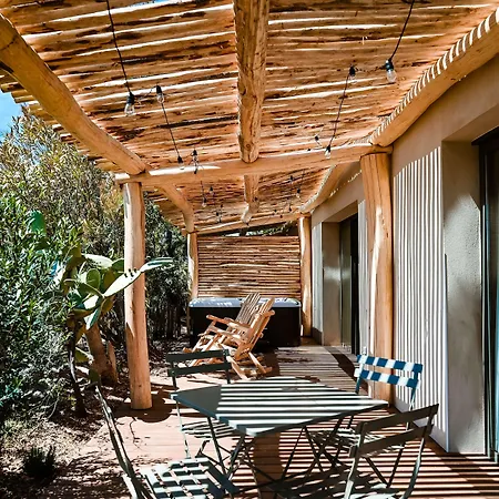 Le Hameau Des Pesquiers & Spa, Curio Collection By Hilton Hotel Hyères