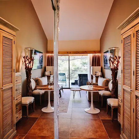Ξενοδοχείο Le Hameau Des Pesquiers & Spa, Curio Collection By Hilton