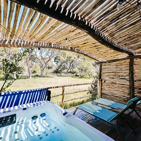 Ξενοδοχείο Le Hameau Des Pesquiers & Spa, Curio Collection By Hilton