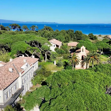Ξενοδοχείο Le Hameau Des Pesquiers & Spa, Curio Collection By Hilton Ιέρ