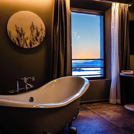 Hotel Le Hameau Des Pesquiers & Spa, Curio Collection By Hilton 5*
